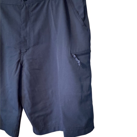 Wrangler ATG Mens All Terrain Gear Cargo Shorts Navy Blue Size 38 Elastic Waist - Picture 2 of 8